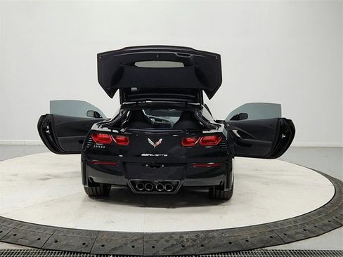 Used 2017 Chevrolet Corvette Stingray Coupe w/ Battery Protection Package image 14