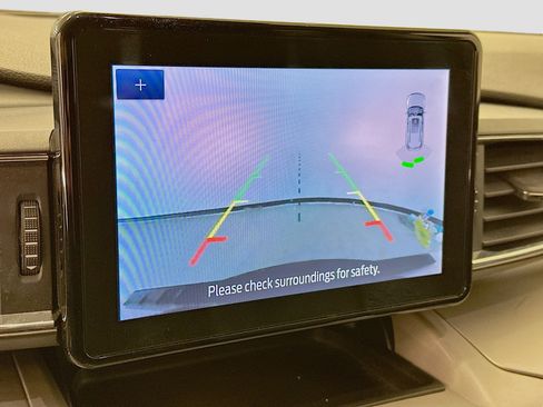 Used 2023 Ford Explorer XLT w/ Equipment Group 202A image 22