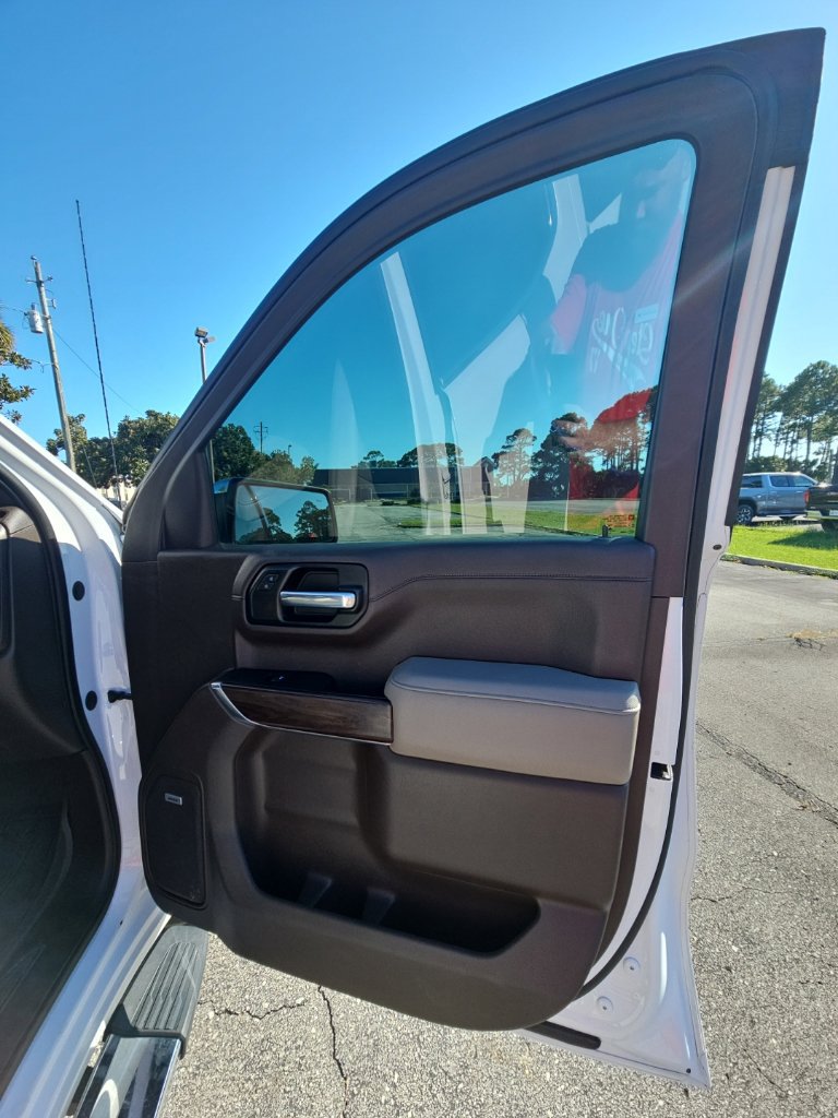 Used 2020 GMC Sierra 1500 SLT w/ SLT Premium Plus Package AWD/4WD image 23