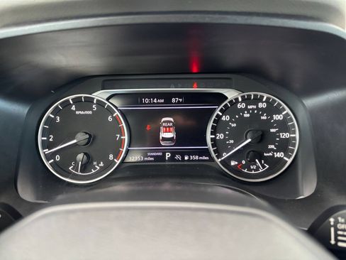 Used 2025 Nissan Rogue SV FWD image 40