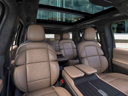 New 2026 Lincoln Navigator Black Label image 10