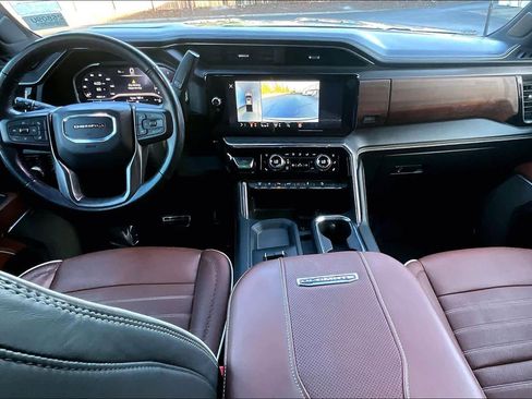 Used 2024 GMC Sierra 2500 Denali Ultimate image 18