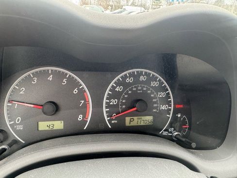 Used 2010 Toyota Corolla image 30