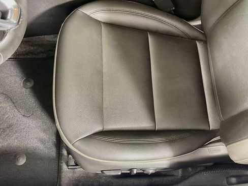 Used 2025 Chevrolet Trax ACTIV w/ Sunroof Package FWD image 19