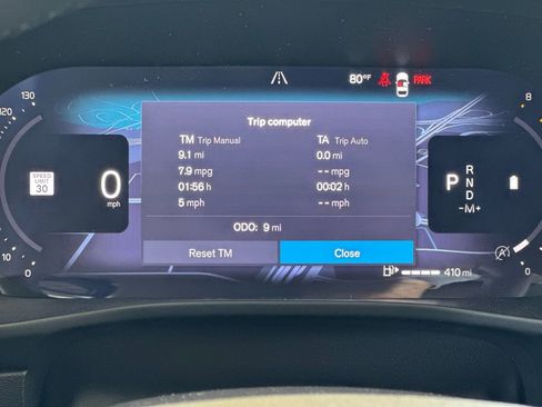 New 2026 Volvo XC40 B5 Plus w/ Protection Package Premier image 27