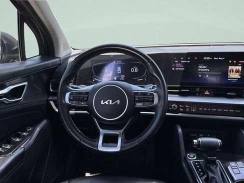Certified 2023 Kia Sportage EX FWD image 19