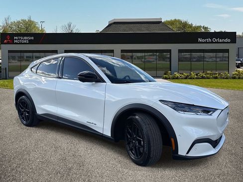 Used 2023 Ford Mustang Mach-E Select image 7