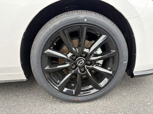 New 2026 MAZDA MAZDA3 Hatchback w/Premium Plus Pkg AWD/4WD image 36