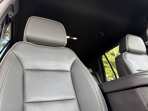 Used 2024 GMC Yukon SLT image 20