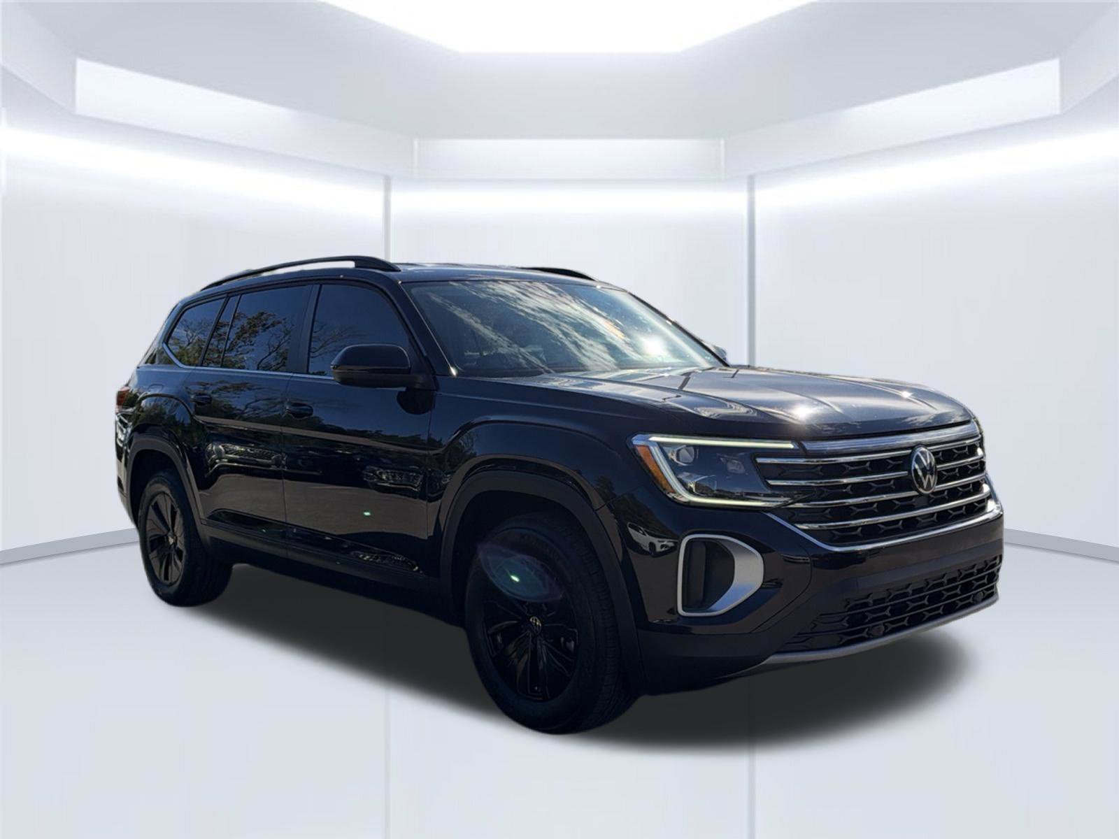 Certified 2024 Volkswagen Atlas SE FWD image 3