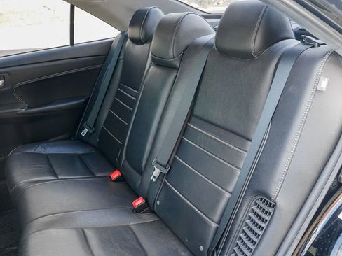 Used 2017 Toyota Camry XLE w/ Moonroof Package image 14