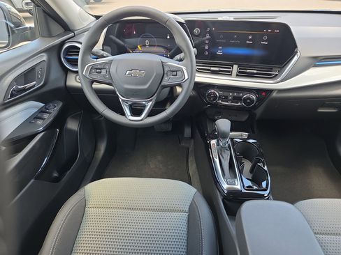 New 2026 Chevrolet Trax LT w/ Driver Confidence Package FWD image 12