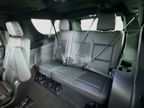 Used 2023 Chevrolet Suburban High Country w/ Max Trailering Package AWD/4WD image 12
