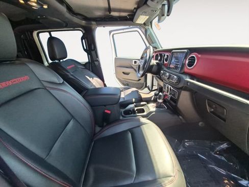 Used 2022 Jeep Gladiator Rubicon w/ Cold Weather Group AWD/4WD image 14