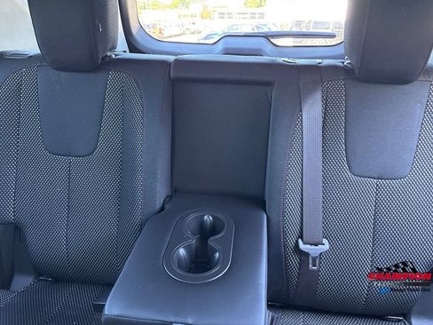 Used 2015 Chevrolet Equinox LT w/ Driver Convenience Package AWD/4WD image 22