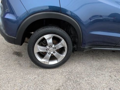 Used 2017 Honda HR-V LX image 15