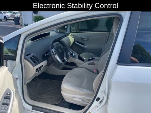 Used 2013 Toyota Prius Two FWD image 10