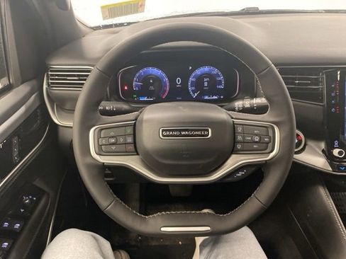 New 2026 Jeep Grand Wagoneer Limited w/ Premium Group II image 20