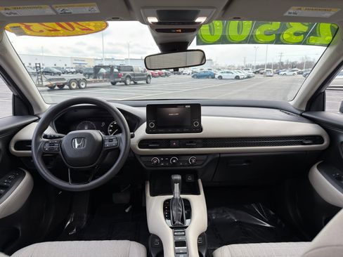 Used 2023 Honda HR-V LX image 24