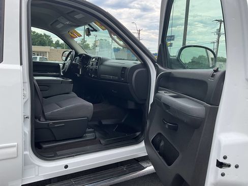Used 2009 Chevrolet Silverado 1500 LT w/ Max Trailering Pack AWD/4WD image 26