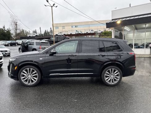 Used 2020 Cadillac XT6 Sport image 2