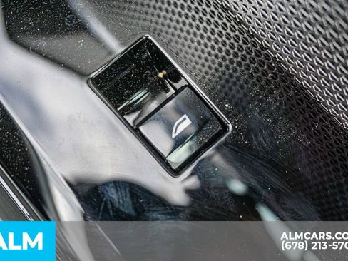 Used 2025 BMW i7 eDrive50 w/ M Sport Package image 61