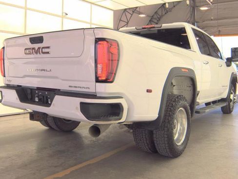 Used 2020 GMC Sierra 3500 Denali w/ Denali Ultimate Package AWD/4WD image 8