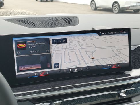 New 2026 BMW X7 xDrive40i w/ Executive Package image 17