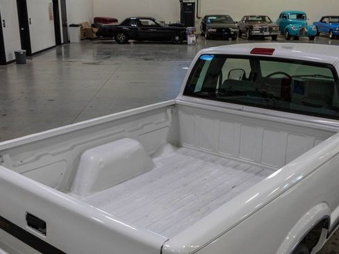 Used 1995 Chevrolet S10 Pickup LS RWD image 20