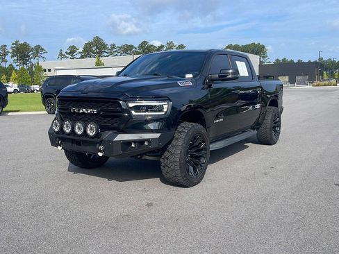 Used 2023 RAM 1500 Big Horn AWD/4WD image 3