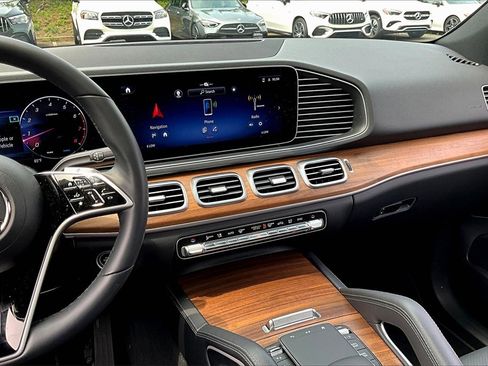 Certified 2025 Mercedes-Benz GLE 450 4MATIC image 6