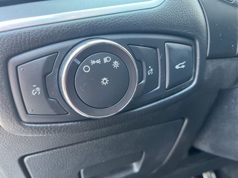 Used 2015 Ford Edge Sport w/ Equipment Group 401A FWD image 12