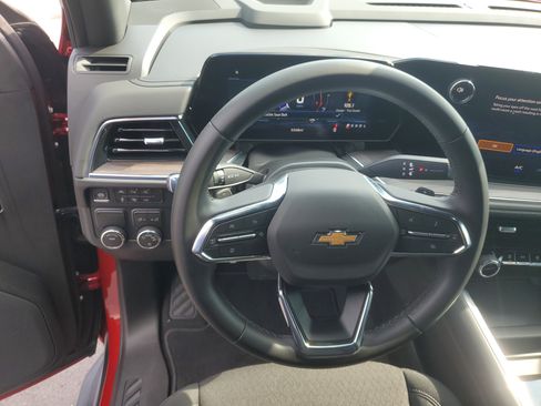 Used 2026 Chevrolet Tahoe LS RWD image 15