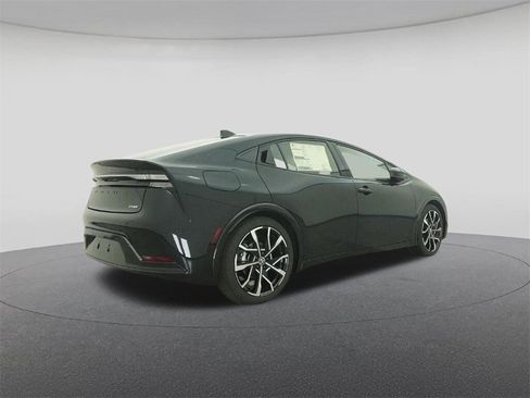 New 2026 Toyota Prius Plug-In Hybrid image 25