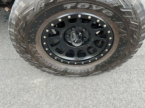 Used 2014 Jeep Wrangler Unlimited Sahara w/ Connectivity Group AWD/4WD image 37