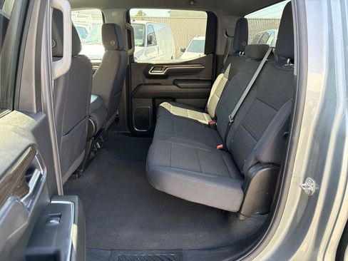 Used 2025 Chevrolet Silverado 1500 LT AWD/4WD image 24