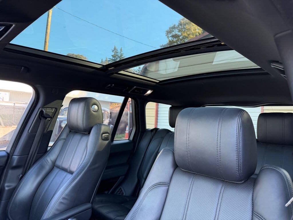 Used 2015 Land Rover Range Rover Supercharged AWD/4WD image 11