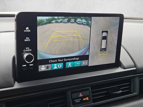 Used 2025 Honda Pilot TrailSport image 14