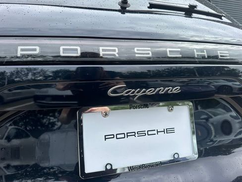 Certified 2023 Porsche Cayenne image 14