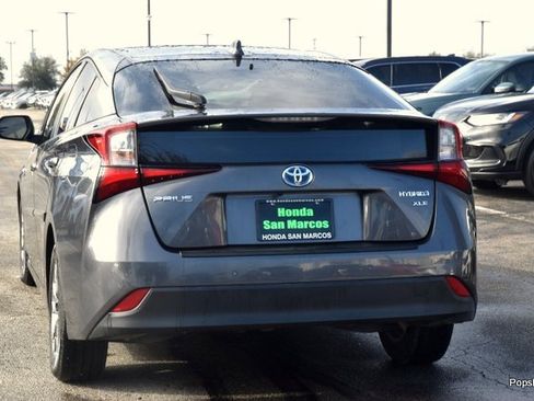 Used 2022 Toyota Prius L Eco image 4