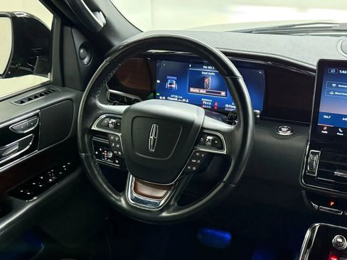 Used 2023 Lincoln Navigator L Standard Sport Utility 4D image 19