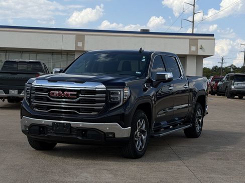 Used 2025 GMC Sierra 1500 SLT AWD/4WD image 8