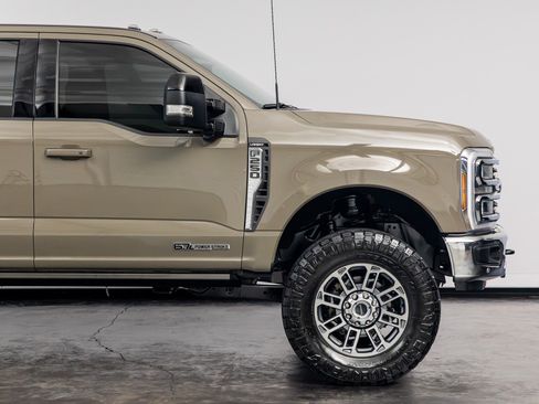 Used 2026 Ford F250 Lariat w/ Tremor Off-Road Package AWD/4WD image 23