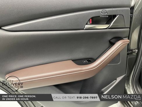 Certified 2025 MAZDA CX-30 AWD 2.5 S w/ Premium Package image 30