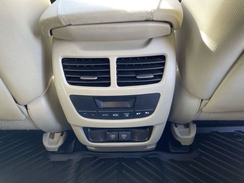 Used 2020 Acura MDX SH-AWD image 29