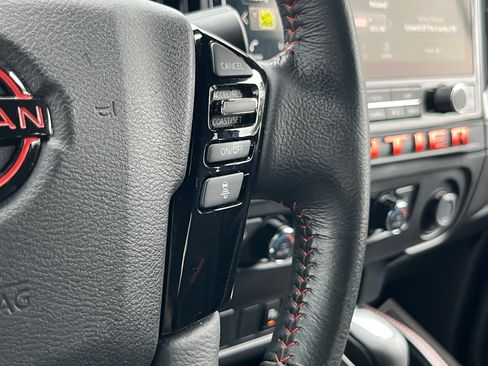 Used 2025 Nissan Frontier PRO-4X AWD/4WD image 25