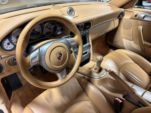 Used 2005 Porsche 911 Carrera S RWD image 10
