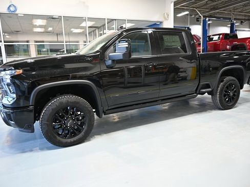 New 2026 Chevrolet Silverado 2500 High Country w/ Midnight Edition image 8