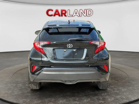 Used 2021 Toyota C-HR LE FWD image 5