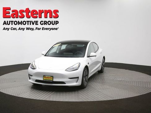 Used 2023 Tesla Model 3 Standard Range image 49